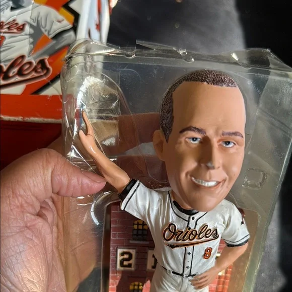 Cal Ripken Orioles Bobblehead - Picture 7 of 9